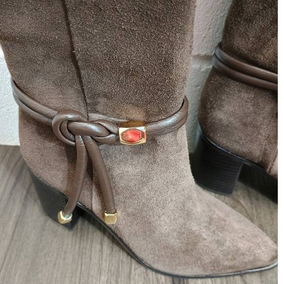 Dolce Vita Brown Suede Knee High Western Boots Pointed Toe Block Heel Zip Size 5 - Picture 15 of 16